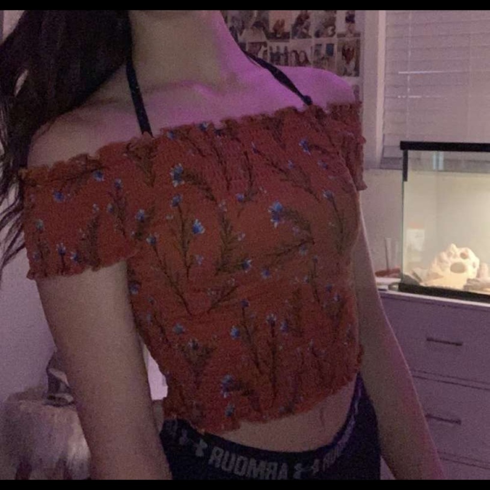Cropped shirt